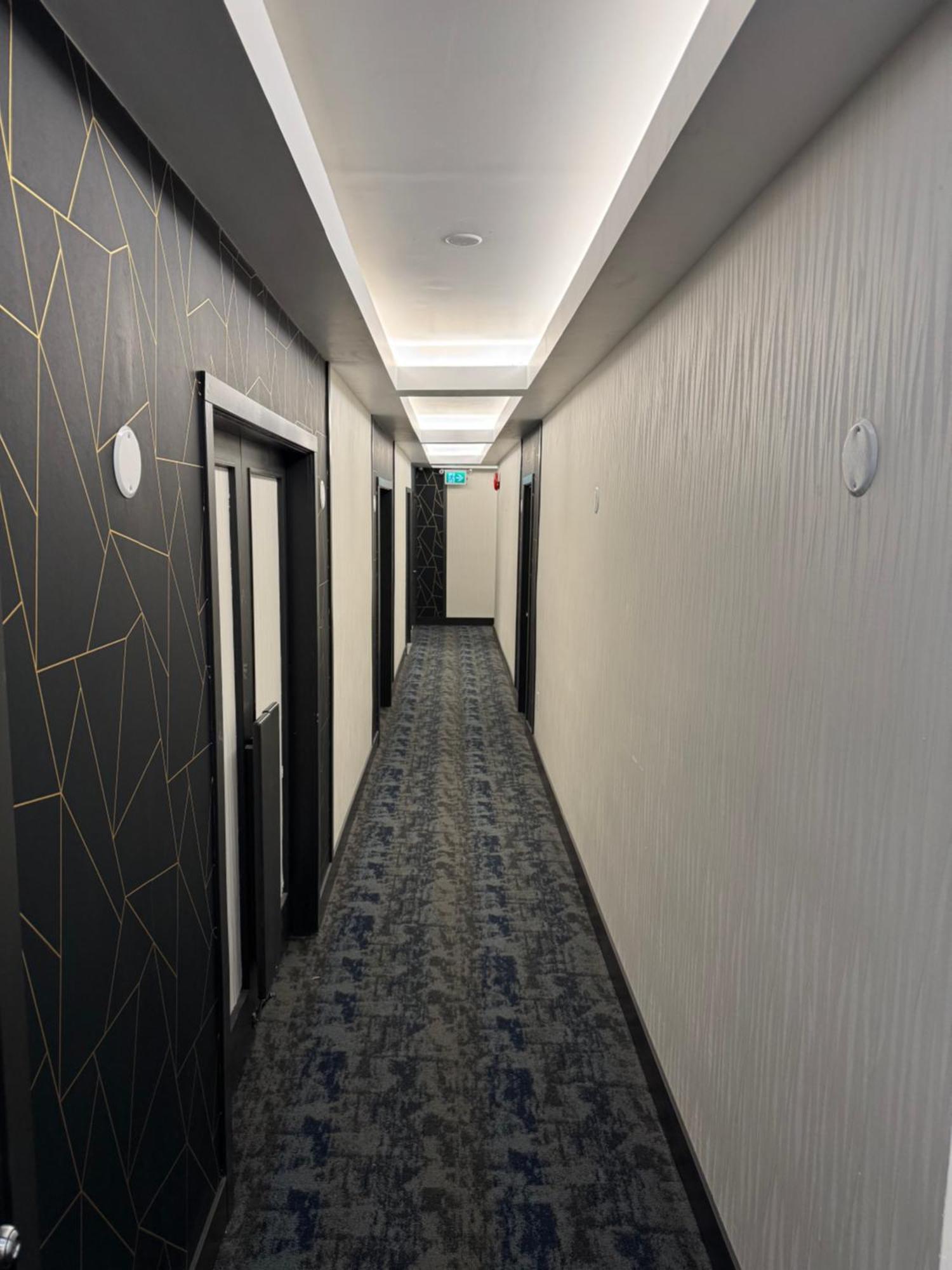 Marine Inn Пауэлл-Ривер Экстерьер фото